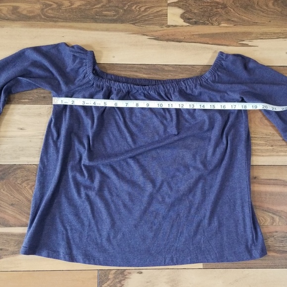 Loft NWOT off shoulder bell sleeve top - Picture 3 of 8